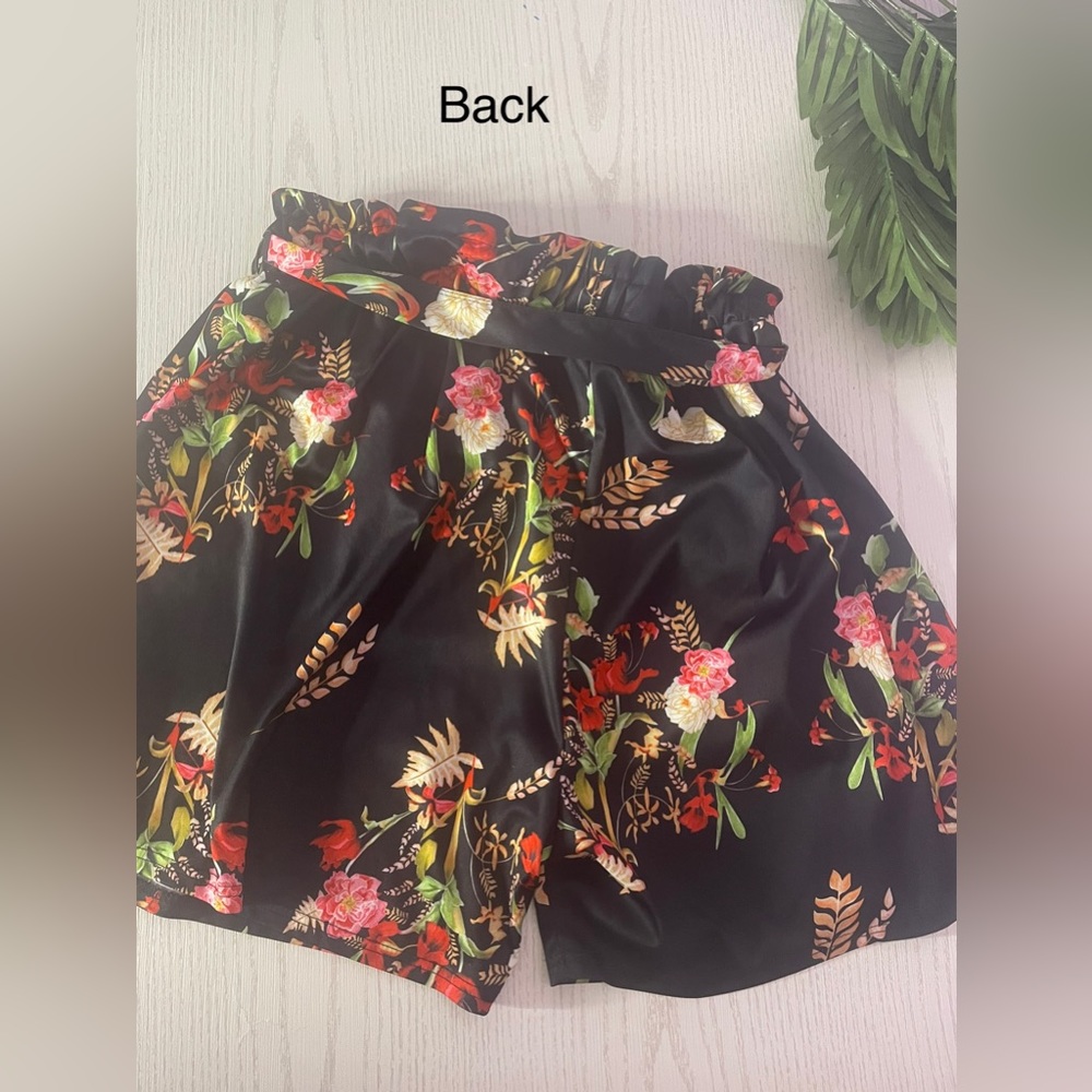 Floral High Waist Paper Bag Shorts - Picture 16 of 16